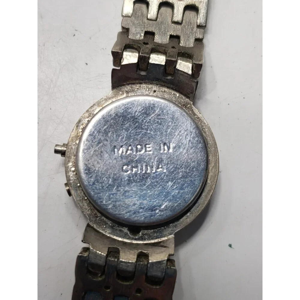 Vintage Jordache Women’s Gold Tone LCD Digital Display Quartz Day/Date Watch